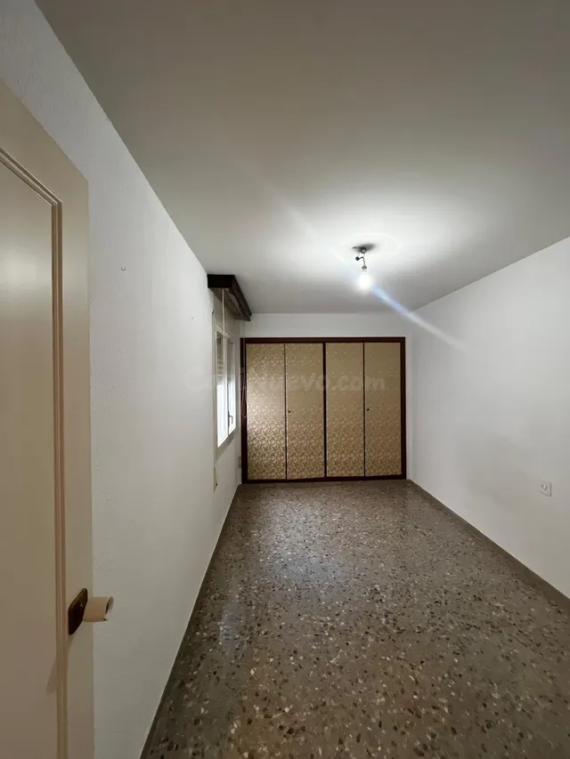 Piso en venta amplio y luminoso de 113 m2 en el centro de Tortosa — 3