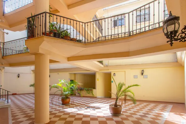 SE VENDE PISO EN ZONA CENTRO — 40