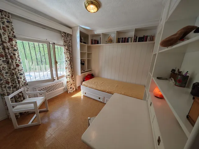 Magnifica villa situado en Fuengirola, en la zona Sohail. — 49