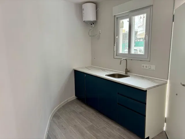LOCAL EN VENTA CENTRO DE ARROYO DE LA MIEL — 11