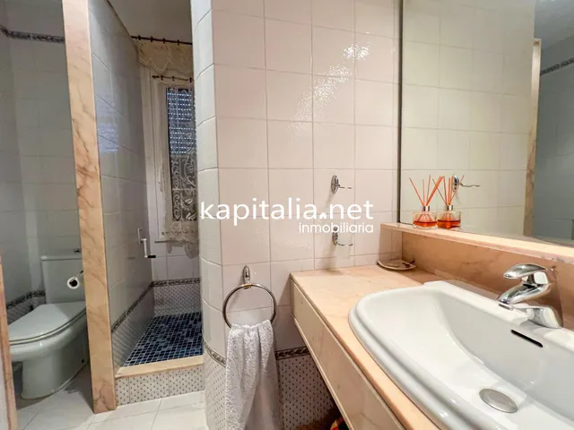 Magnifico chalet a la venta en Valencia — 11
