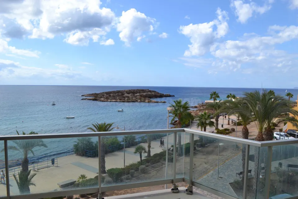 ÁTICO CON LAS MEJORES VISTAS DE ISLA PLANA