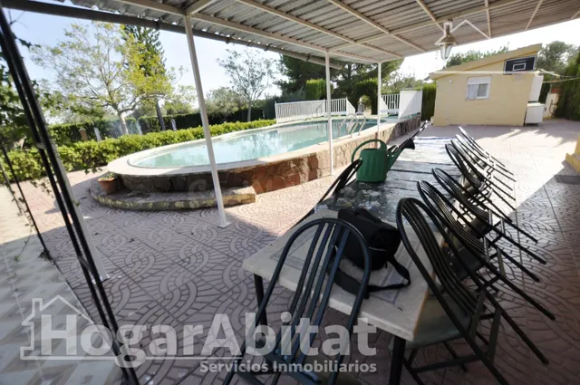 ¡OPORTUNIDAD INCREÍBLE! CASA EN TERRENO RÚSTICO - foto 3