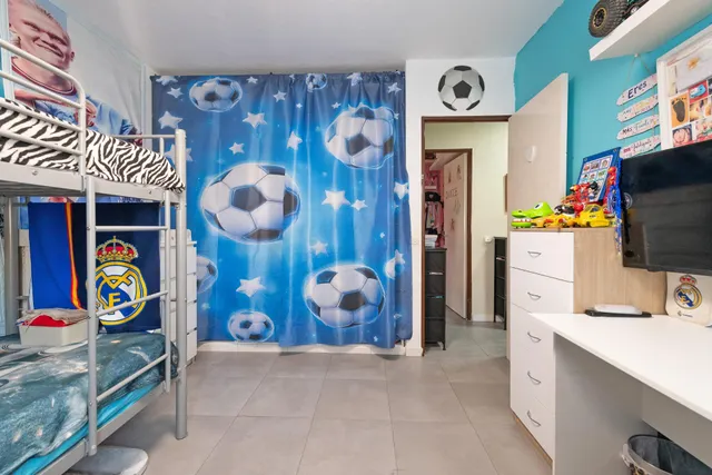 PISO EN VENTA EN CALLE GUADALBULLÓN — 19