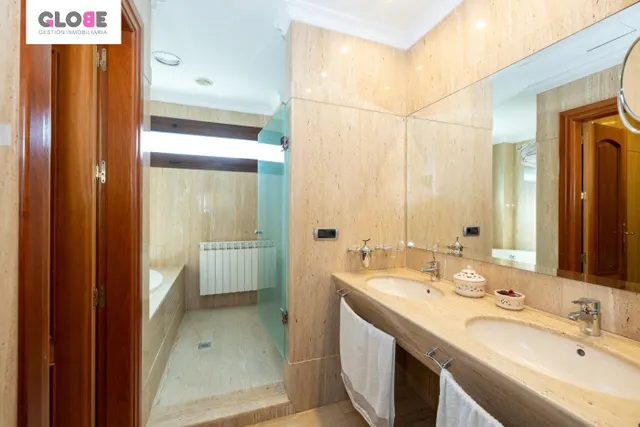 A la venta chalet de lujo en Granada — 32