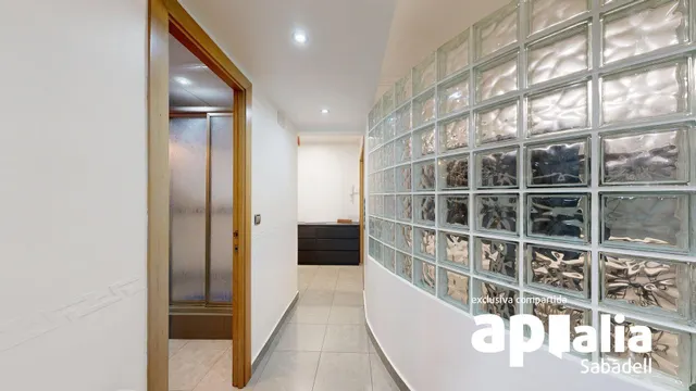 Estupendo Piso en Venta en Barberà del Vallès — 29