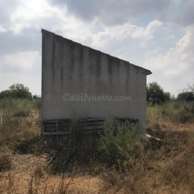 FINCA RÚSTICA CON CASITA DE APEROS - foto 4