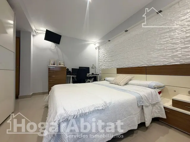 ¡Espectacular! Amplio, impecable y moderno con balcón, todo amueblado — 13
