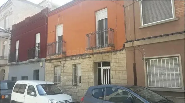 PIS EN VENDA A IGUALADA - POBLE SEC - foto 3