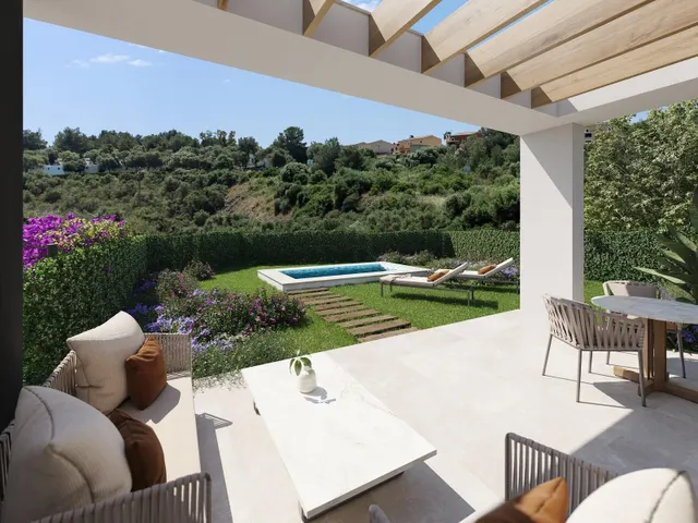 Chalet con jardín, aparcamiento y piscinas comunitarias — 6