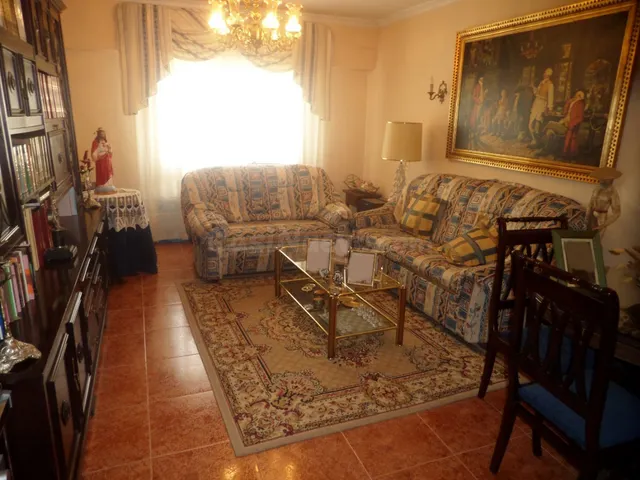 Piso de 3 dormitorios en el centro de Tomelloso - foto 4