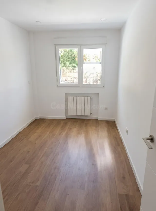 Piso 4 habitaciones 130m² en venta - Comillas — 4