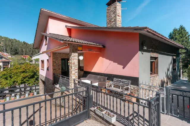 Precioso chalet en un entorno rural con gran parcela a solo 10 minutos de Oviedo — 46