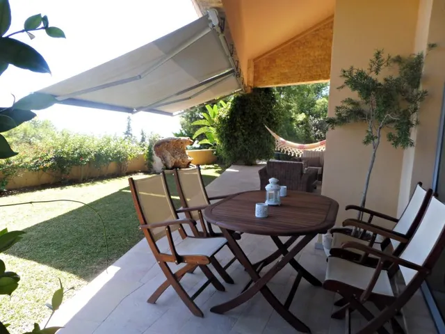 Chalet con vistas despejadas al mar en la mejor Urb. de Málaga — 23