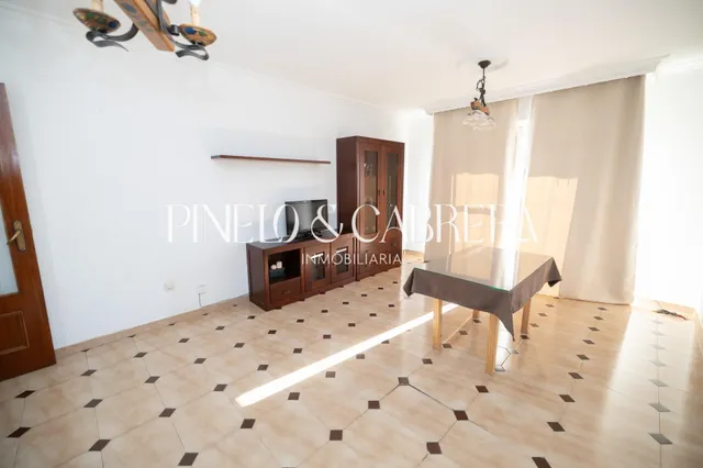 Piso en venta con terraza y ascensor en calle madrid — 22