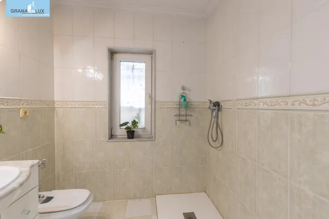Casa en esquina en venta en Las Gabias — 32