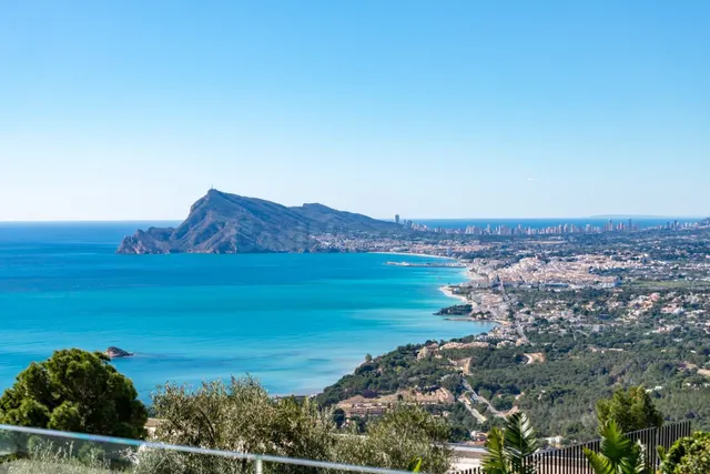 Villa Salónica. Villa contemporánea con excepcionales vistas