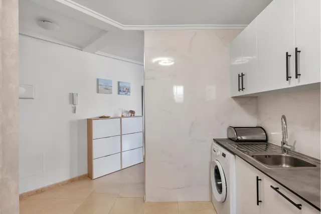 Impresionante Ático en esquina de TRES dormitorios reformado en el residencial Santa Gema — 14