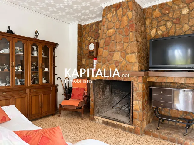Casa en ALQUILER en Bixquert con piscina privada, jardín y barbacoa — 4