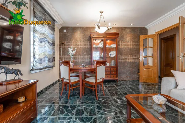 Casa pareada con 4 dormitorios en Otura. — 11