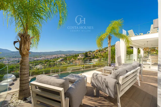 Villa lumar · panoramica sobre la bahia y el montgo en la corona javea — 14