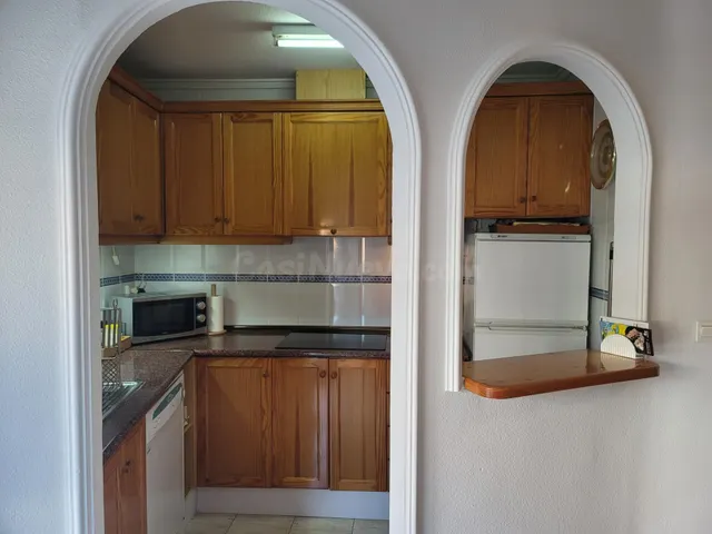 encantador ático con 3 dormitorios y piscina comunitaria - foto 5