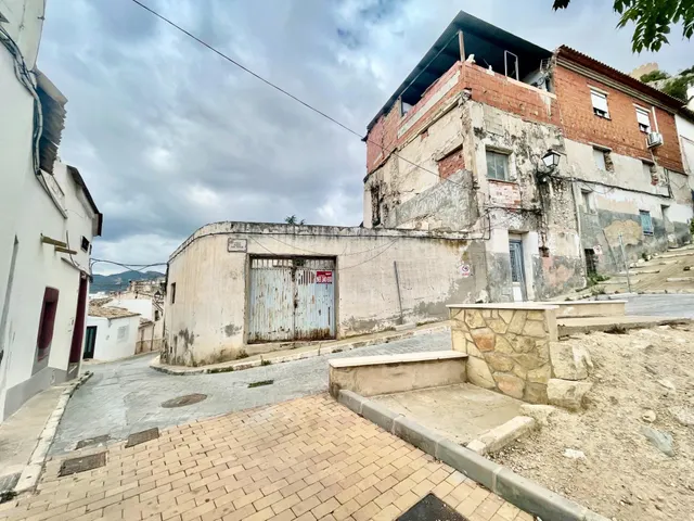 Solar en Casco Antiguo de Castalla — 2