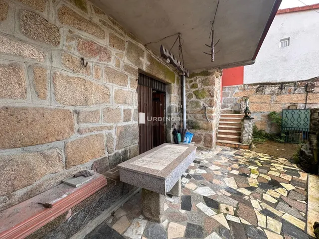¡Se Vende Casa con Encanto a Solo 6 km de Ourense! - foto 3