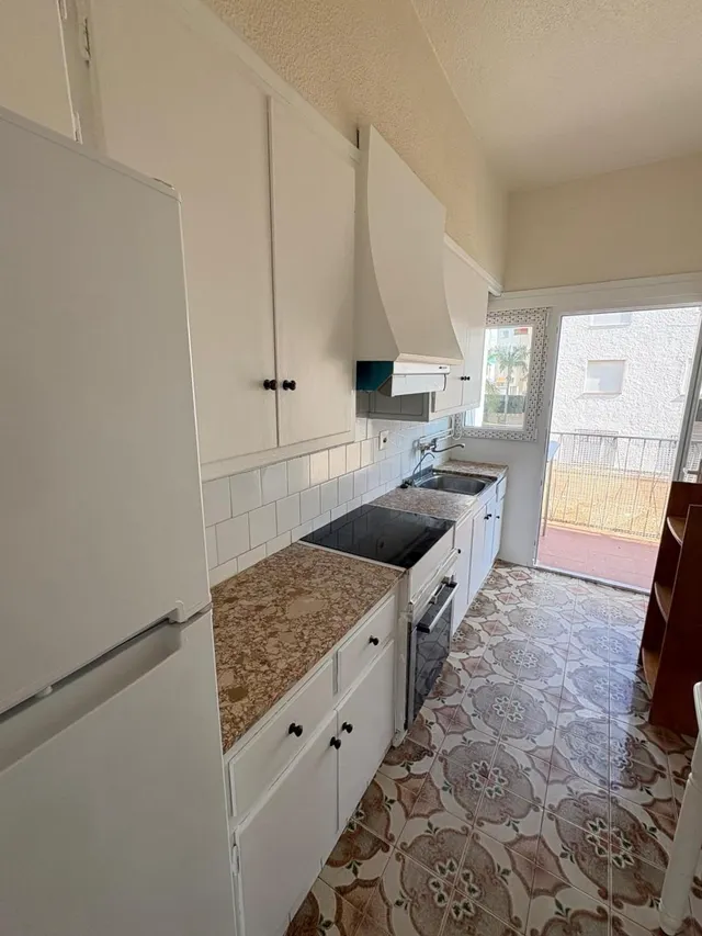 Acogedor apartamento en Santa Pola, Tamarit a solo 150 metros de la playa — 17