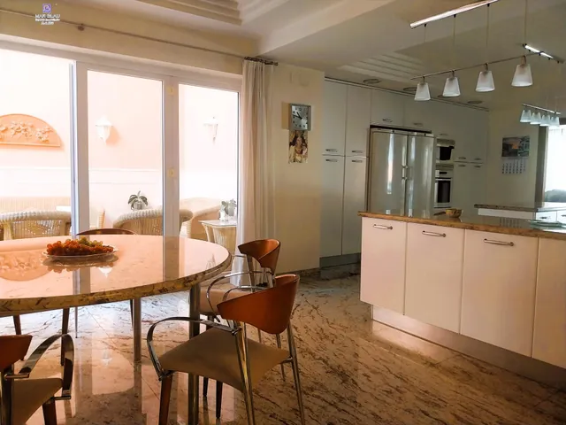 ESPECTACULAR CASA EN GANDIA — 10