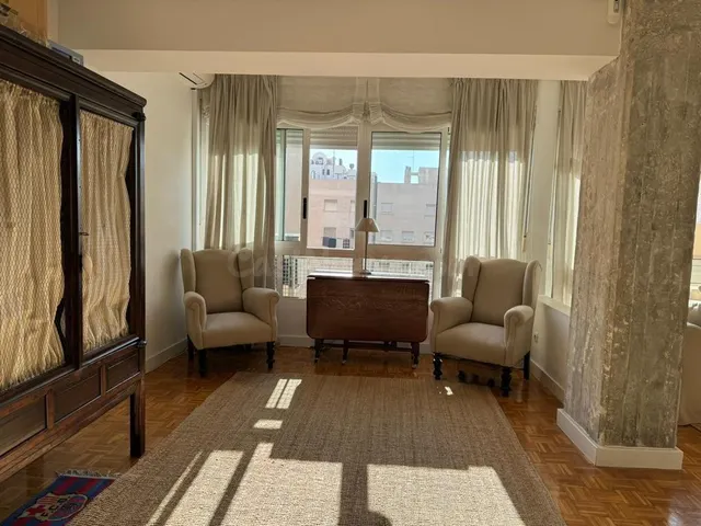 EXCLUSIVA VIVIENDA DE 3 DORMITORIOS EN UNA DE LAS MEJORES ZO - foto 3