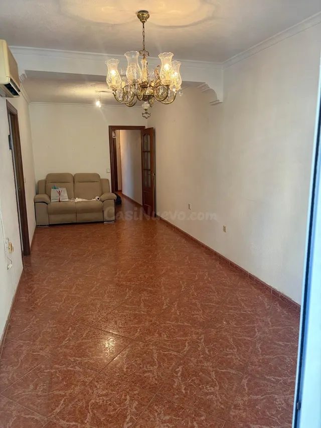 PISO EN LEVANTE!! — 5
