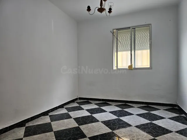 Piso en planta baja en el centro — 13