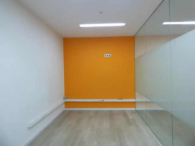 Local comercial en alquiler en Manresa – Zona  universidad — 7