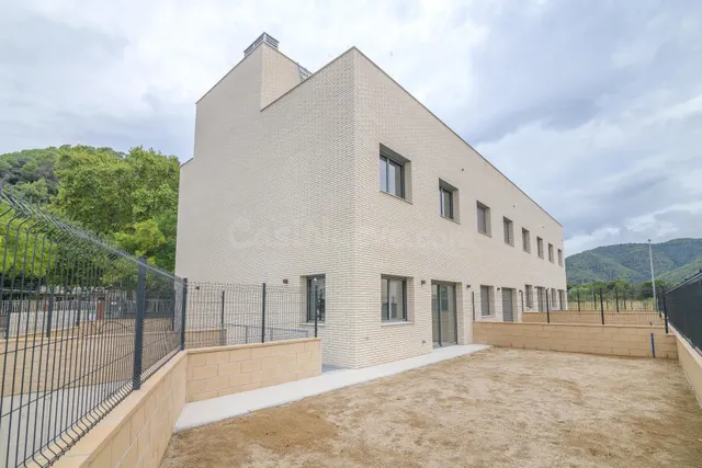 ¡Vive tus sueños en esta exclusiva casa esquinera a estrenar en La Garriga! máxima sostenibilidad — 2