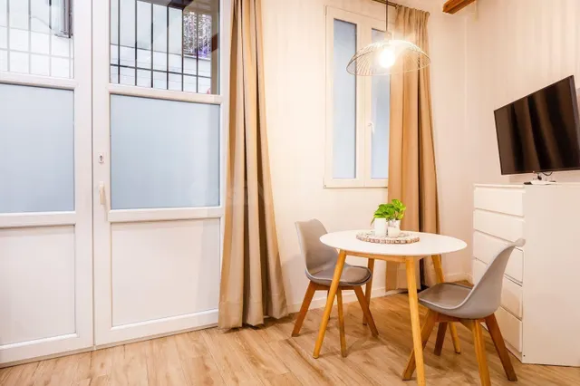 Planta baja 1 habitación 55m² en alquiler - El Pilar - foto 4