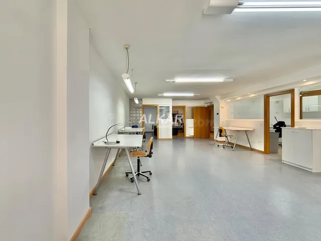 OFICINA EN ALQUILER - foto 5