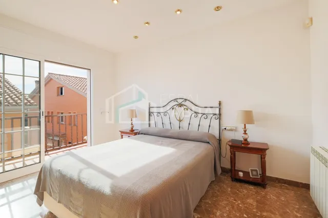 Casa a cuatro vientos en premia de dalt — 37