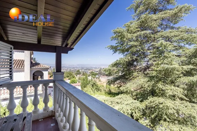 CASA PAREADA EN LA ZUBIA CON PISCINA, ZONA DE BARBACOA Y JARDÍN — 18