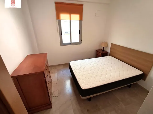 ALQUILER MONTIJO, APARTAMENTO CLIMATIZADO, CON ASCENSOR Y GA - foto 5