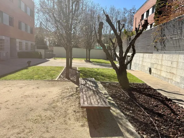 NUEVO PRECIO · Piso en el centro de Alella con terraza al sur, piscina, parking y trastero — 40