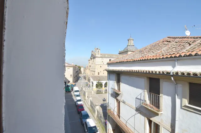 Urbis te ofrece un estupendo edificio en venta en todo el centro de Ciudad Rodrigo, Salamanca. — 16