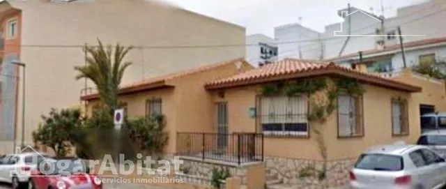 ¡OPORTUNIDAD DE INVERSIÓN! CHALET CON TERRAZA Y PARCELA, EN EL CENTRO — 24