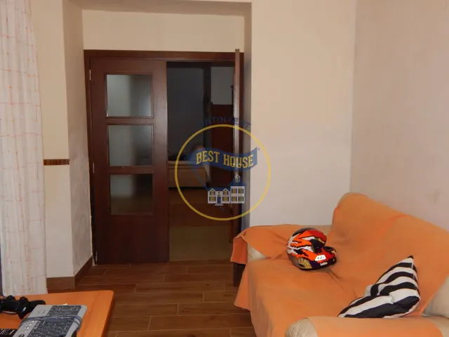 BONITA CASA EN CASCO ANTIGUO DE AGULLENT — 28