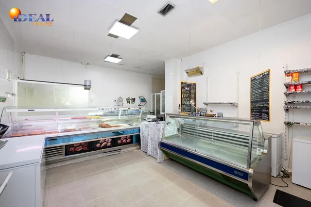 Local Comercial Avenida Enrique Martín Cuevas No.6 L8 - foto 4