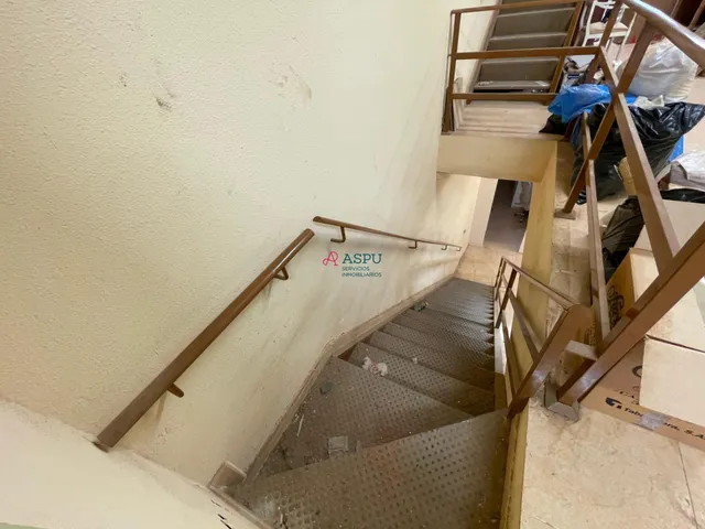 FINCA INDEPENDIENTE JUNTO AL AYUNTAMIENTO — 23