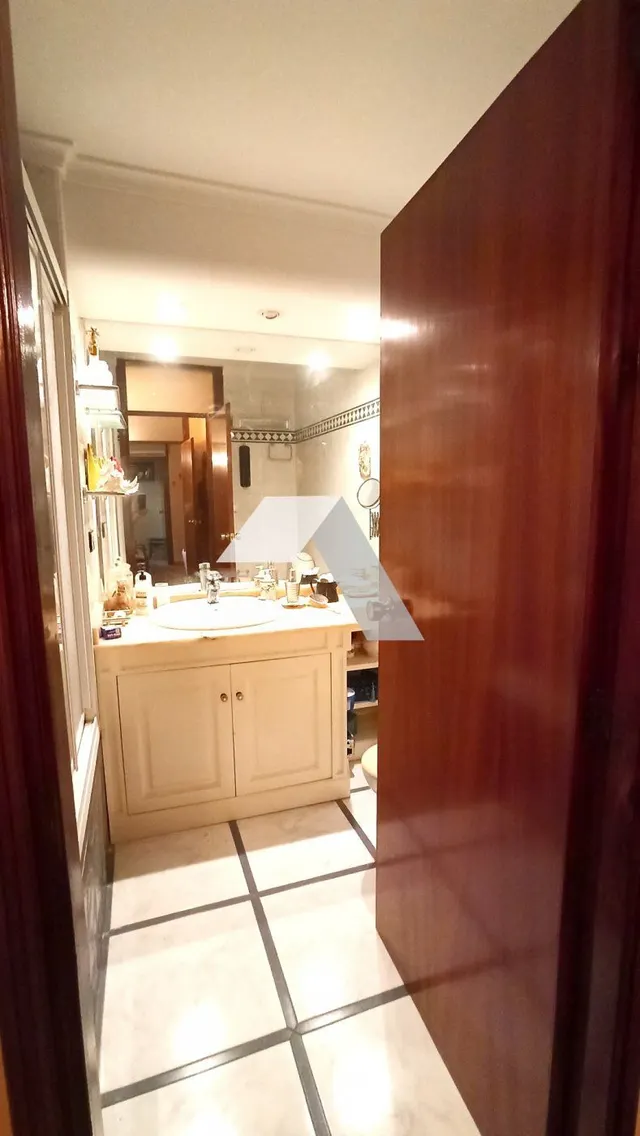 Espectacular Piso en La Goteta — 32