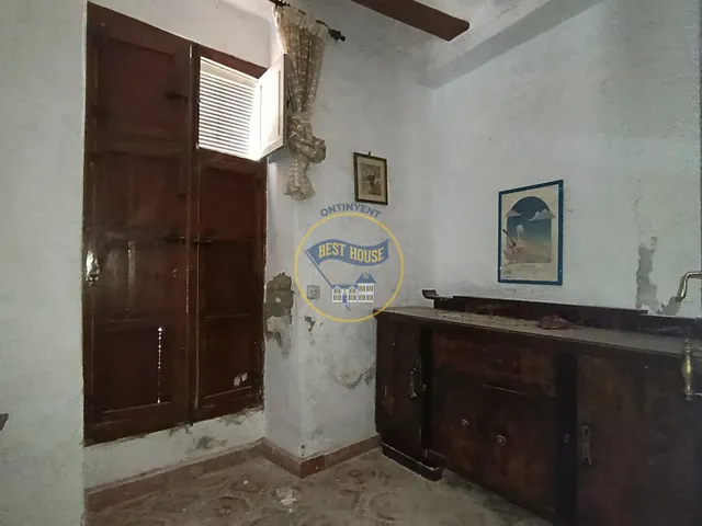Oportunidad amplia casa de pueblo en Montesa para reformar a tu gusto — 14