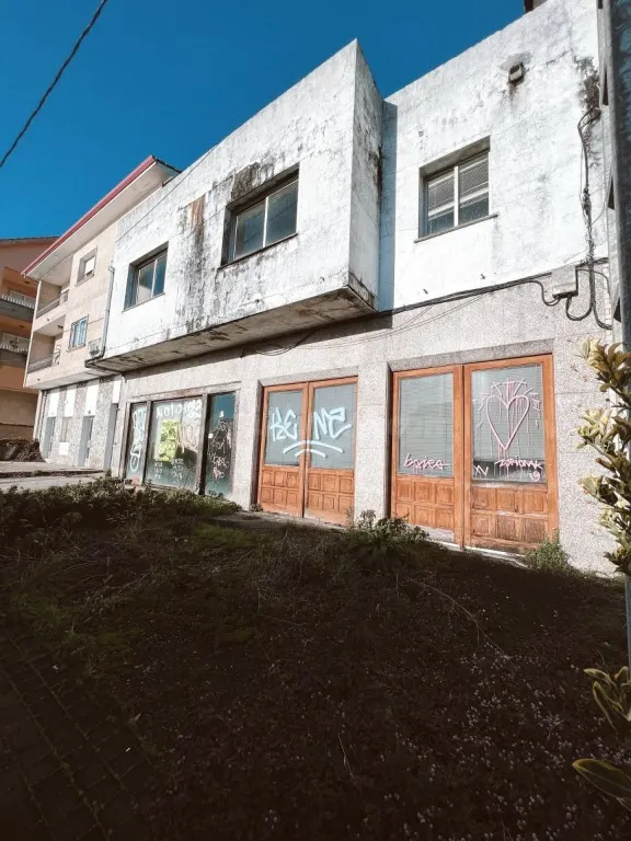 EDIFICIO CON GRAN POTENCIAL EN EL MUNICIPIO DE SANXENXO - foto 4