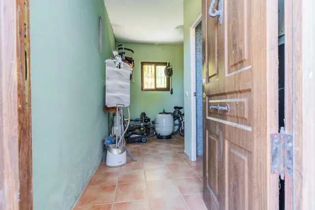 CHALET — 39